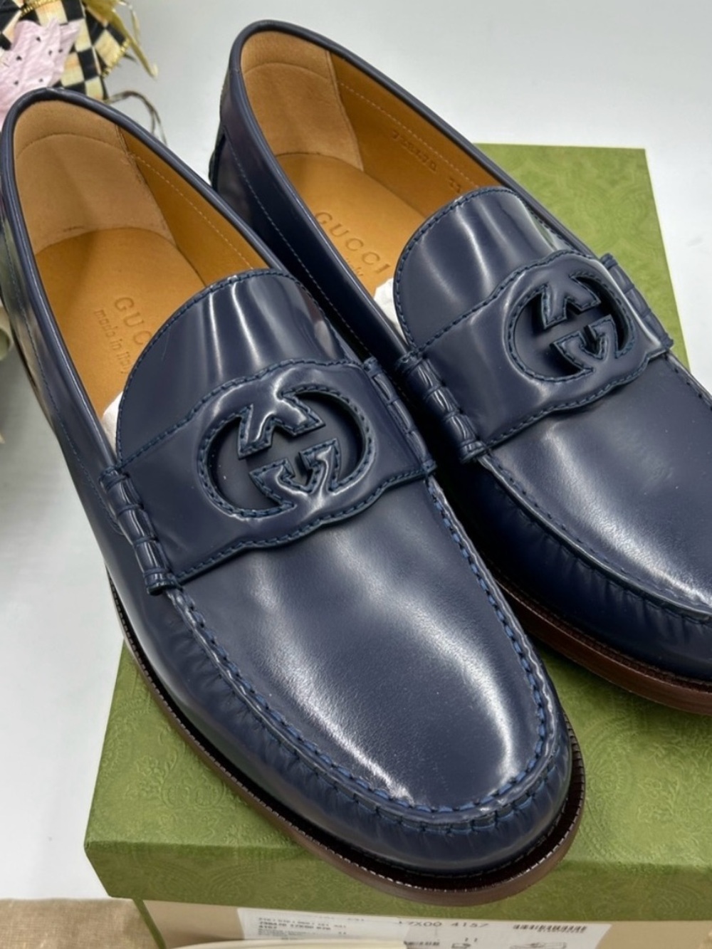 Men’s Gucci interlocking GG leather loafers size 11 made in Italy